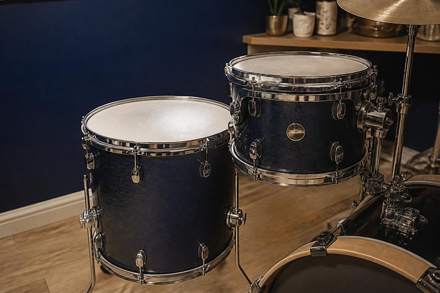 Rack toms in warm studio light